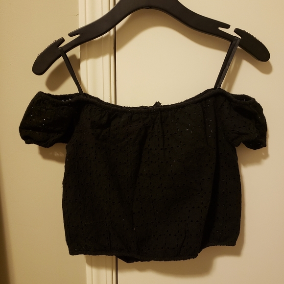Guess Off Shoulder Cropped Top - Picture 2 of 2